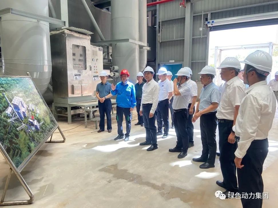 恩施州委书记胡超文调研人生就是博恩施项目